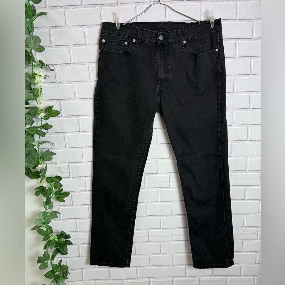 Levi's men Black Straight Jeans Classic Style/size 36